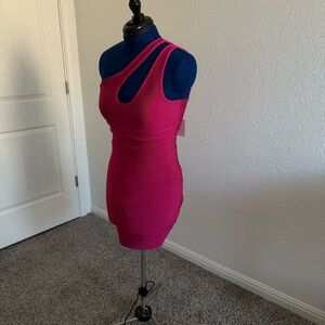 NEW WITH TAGS Forever 21 Pink Party Dress Body Shaping